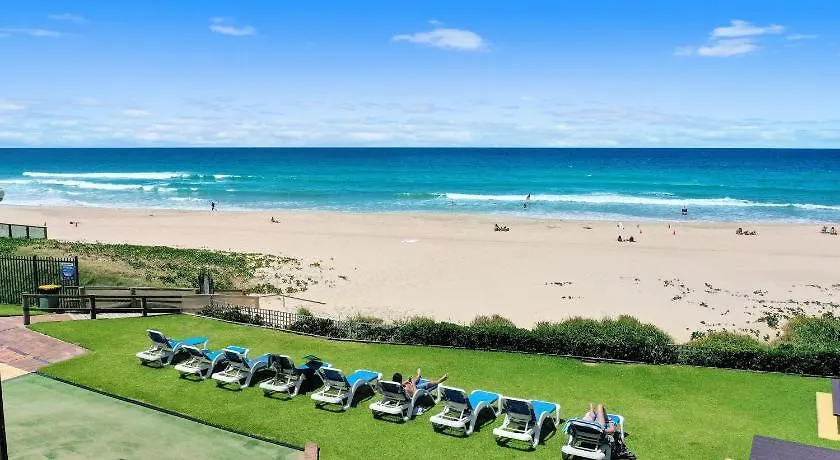 Breakers North Absolute Beachfront Apartments - Official Gold Coast