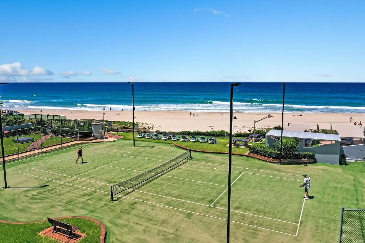 Aparthotel Breakers North Absolute Beachfront Apartments - Official Gold Coast